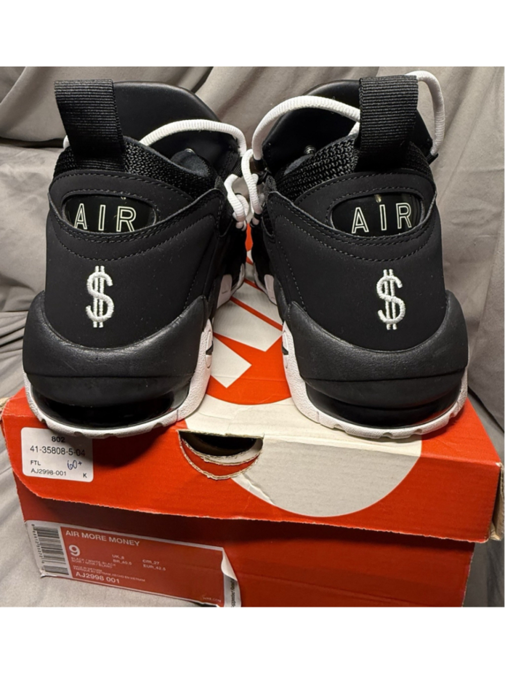 Size 9- Mens Nike Air More Money Black White AJ2998-001 With OG BOX - Picture 5 of 9
